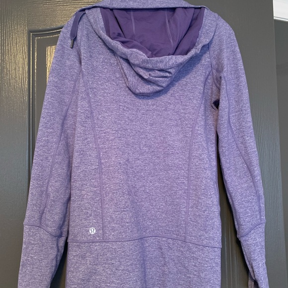 Lululemon size 4 - Picture 2 of 3